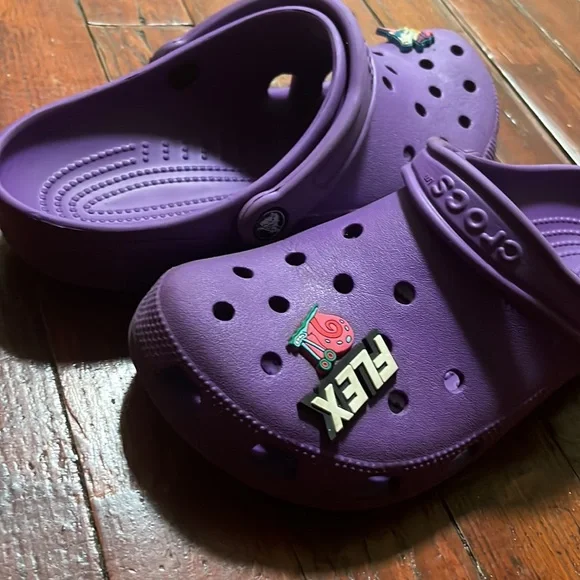 Women Classic Clogs from CROCS, Size 9, Neon Purple, Comes with Jibbitz